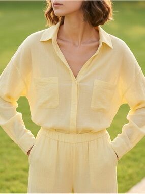 Z supply  light Yellow Button-Up Top a